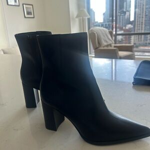 Elegant Black Ankle Boots